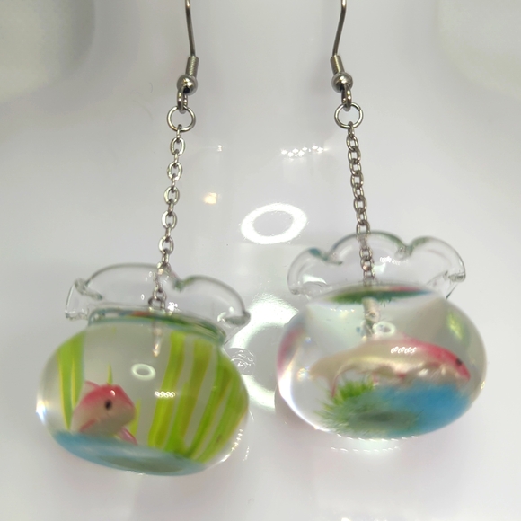 Betta Fishbowl Earrings - Picture 2 of 2